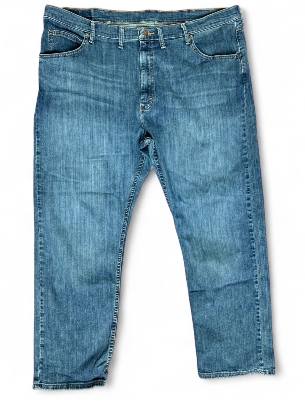 Wrangler Men's Straight Jeans 44X30, in Medium Blue Wash